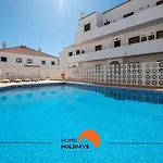#029 Oura Village Pool & Nightlife Apartment Albufeira