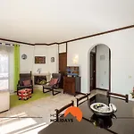 Apartamento #029 Oura Village Apartment Pool & Nightlife