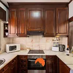 #029 Oura Village Apartment Pool & Nightlife