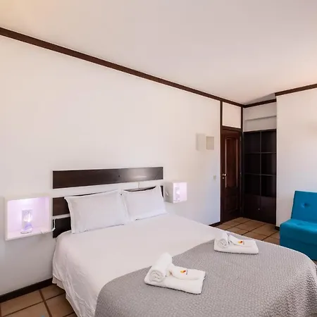 #029 Oura Village By Holidays Appartement *