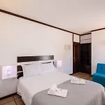 #029 Oura Village Pool & Nightlife Апартаменты *